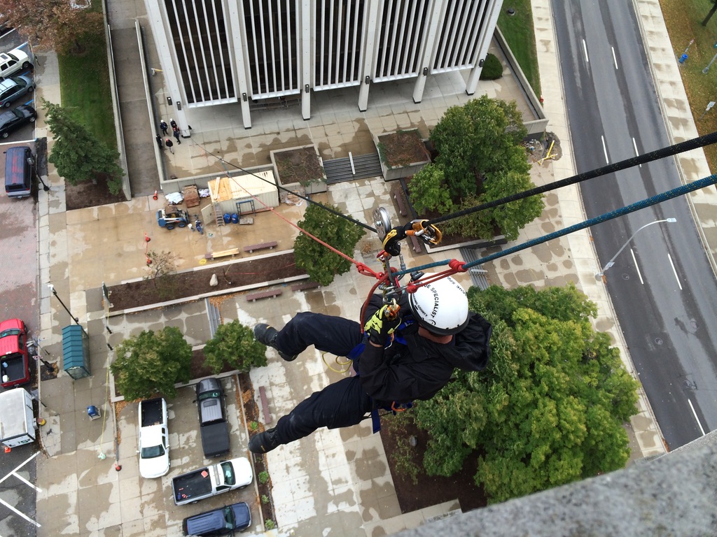 Student decending a highline in a MUSAR Rope Technician workshop.